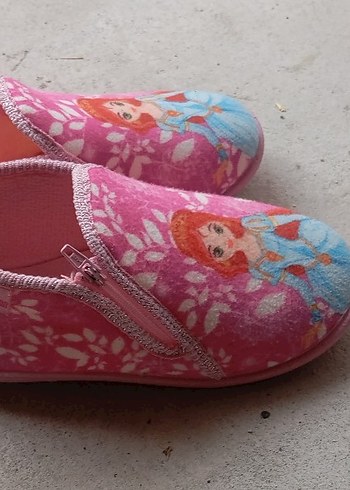 Kız Çocuk Pembe Baskılı Fermuarlı Ev Terliği - Görsel 2