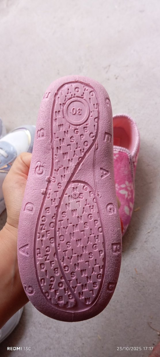 Kız Çocuk Pembe Baskılı Fermuarlı Ev Terliği - Görsel 3