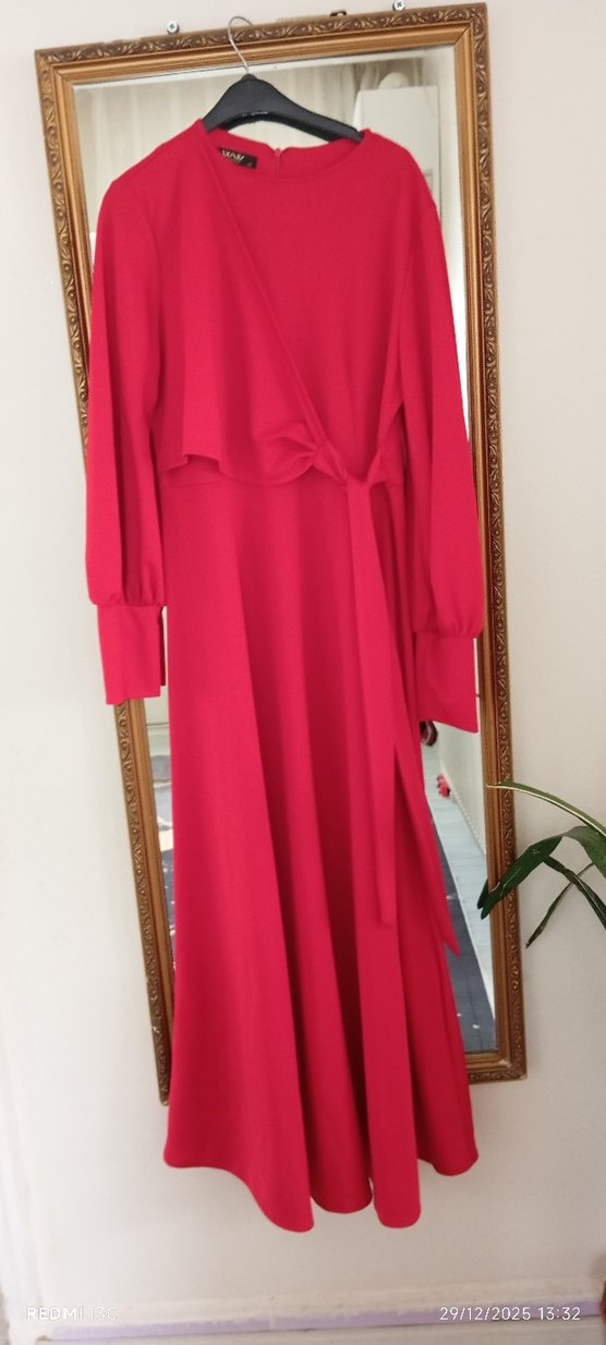 Kırmızı Uzun Kollu V Yakalı Salaş Elbise - Görsel 2