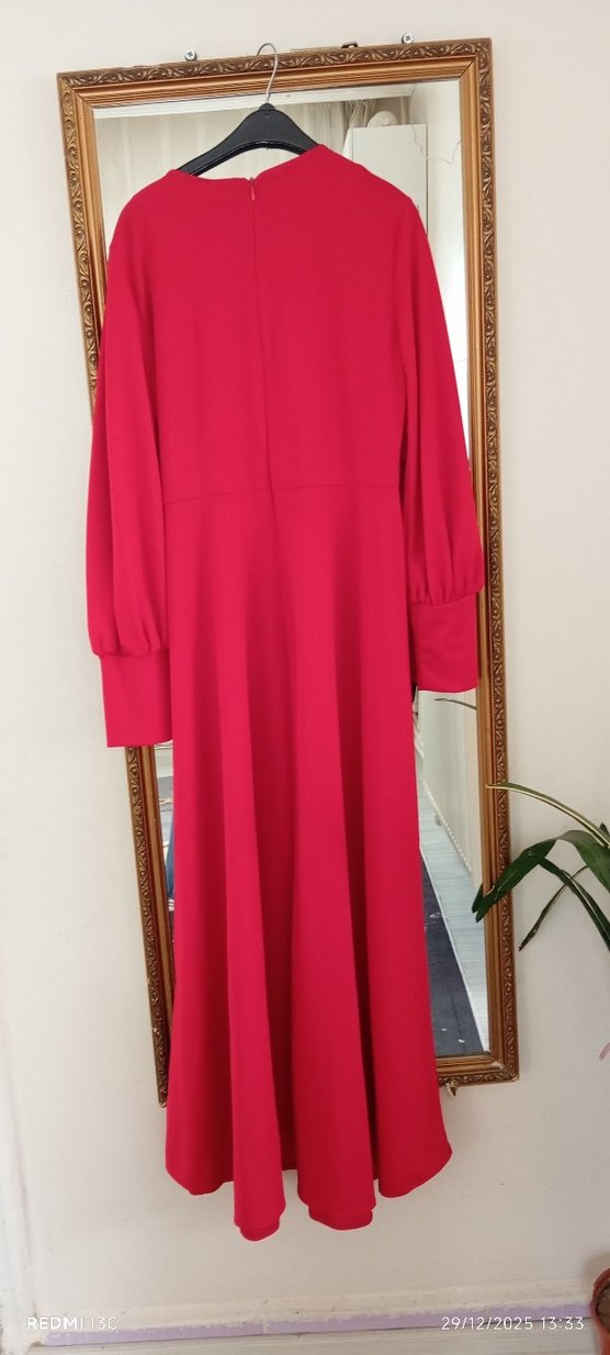 Kırmızı Uzun Kollu V Yakalı Salaş Elbise - Görsel 4