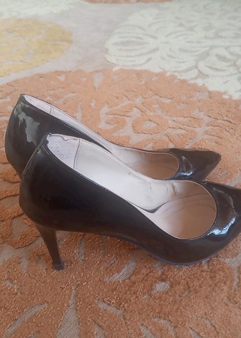 Fabrika mark Parlak Rugan Stiletto Topuklu Kadın Ayakkabı - Görsel 8