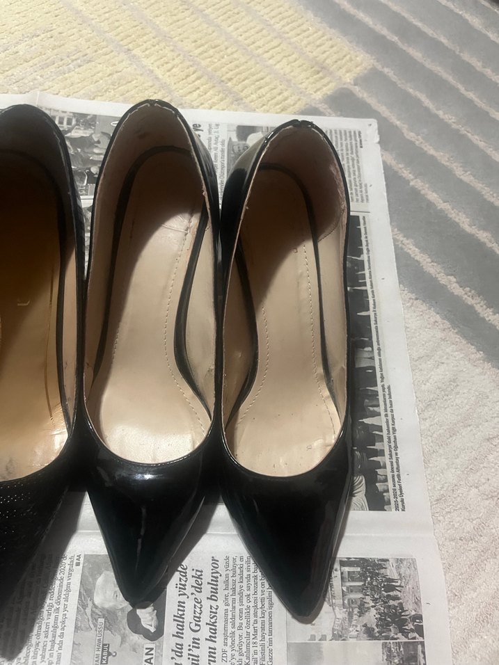 Fabrika mark Parlak Rugan Stiletto Topuklu Kadın Ayakkabı - Görsel 3
