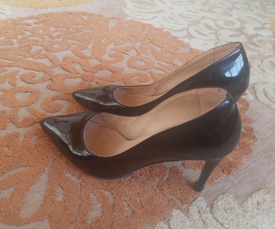 Fabrika mark Parlak Rugan Stiletto Topuklu Kadın Ayakkabı - Görsel 4