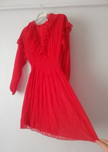 Zara Kırmızı V Yaka Fırfırlı Mini Elbise