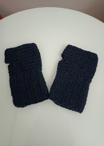 Siyah Örgü Parmaksız Kadın Eldiveni - Görsel 2