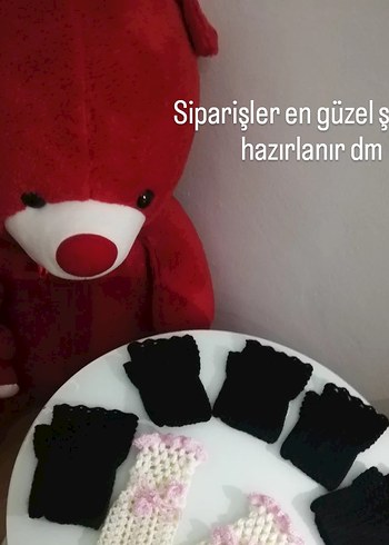 Beyaz ve Siyah Örgü Kadın Eldivenleri - Görsel 6