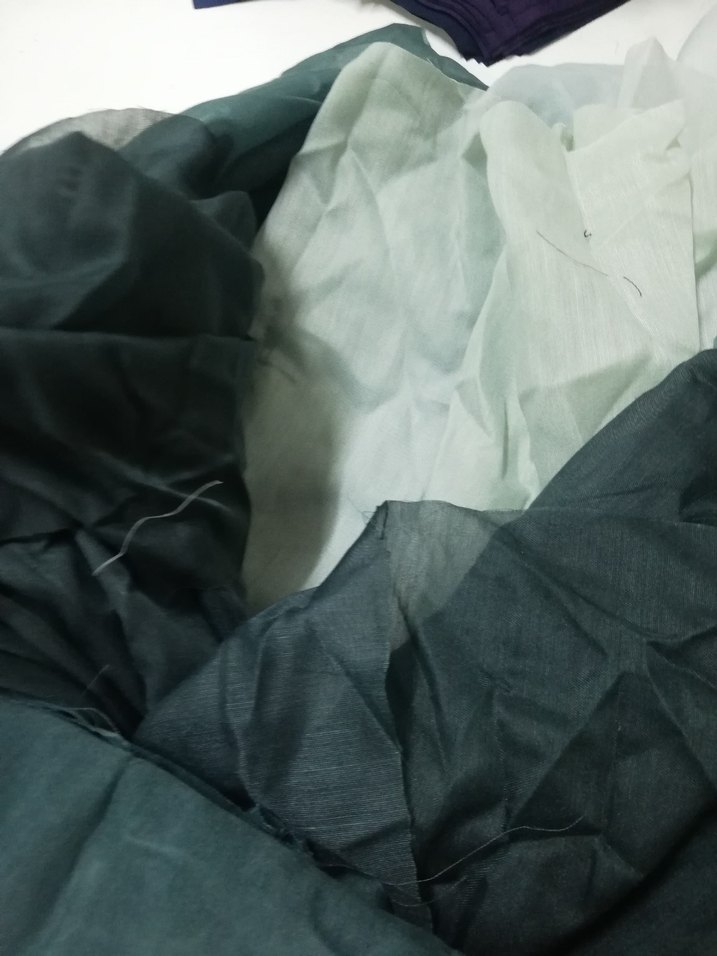 Zümrüt yeşili parça Tül Dikilmemiş - Görsel 2