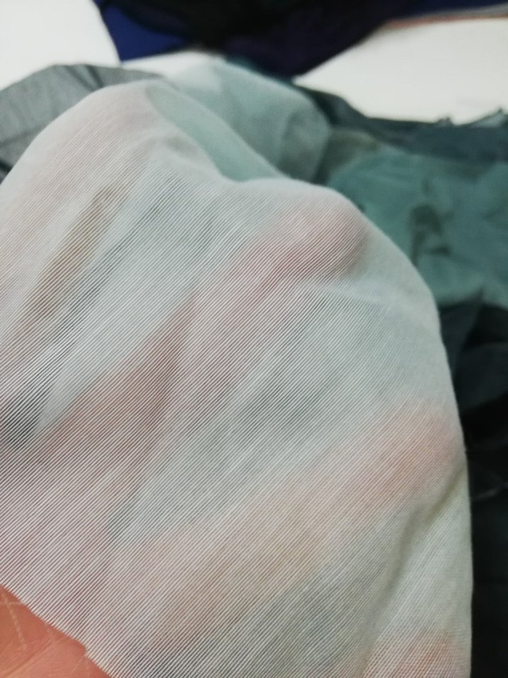 Zümrüt yeşili parça Tül Dikilmemiş - Görsel 3