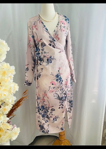 Pembe anvelop yaka Çiçekli Uzun saten elbise - Görsel 4