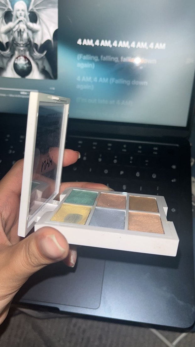 NYX Çok Renkli Renk Düzeltici Kapatıcı - Görsel 3