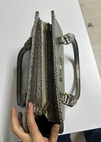 Gri Deri Yılan Desenli Kadın Çanta - Görsel 4