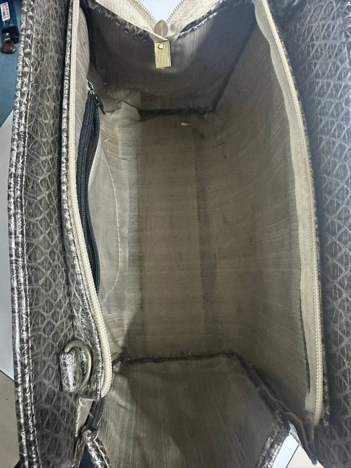 Gri Deri Yılan Desenli Kadın Çanta - Görsel 3