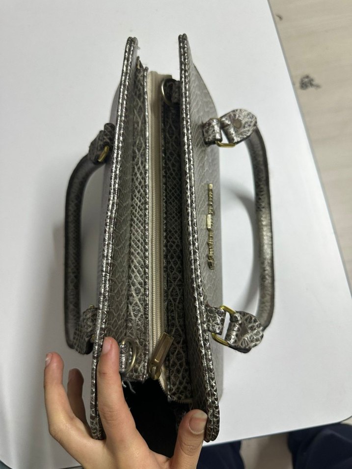 Gri Deri Yılan Desenli Kadın Çanta - Görsel 4