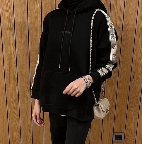 Guess Guess Sweatshirt