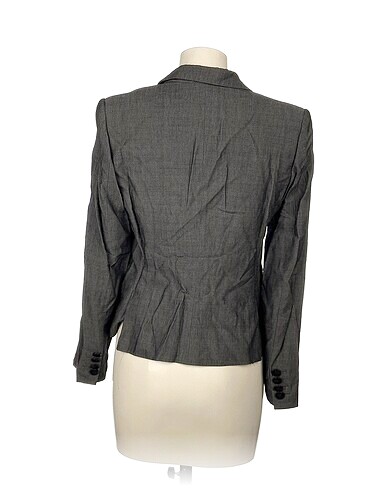 40 Beden Mango Blazer %70 İndirimli.