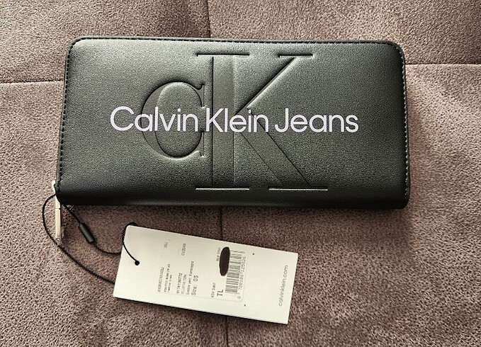 Calvin klein cüzdan