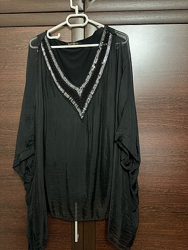 Zara Siyah taşlı saten tüllü üst bluz tunik