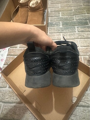 37,5 Beden Siyah Nike spor ayakkabı 37,5