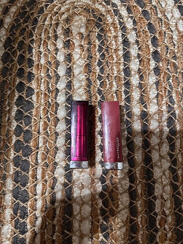 Beden Maybelline ruj