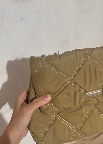 Beden camel Renk Bej Zincir Detaylı Kadın Omuz Çantası