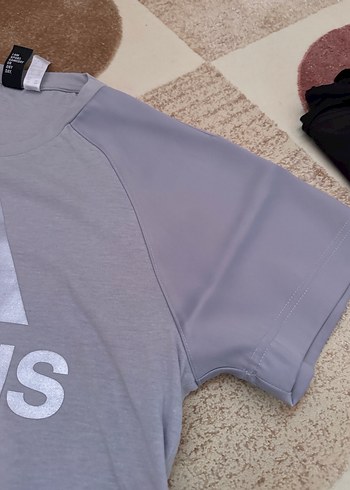 Gri lila Adidas Kısa Kollu Tişört - Görsel 3