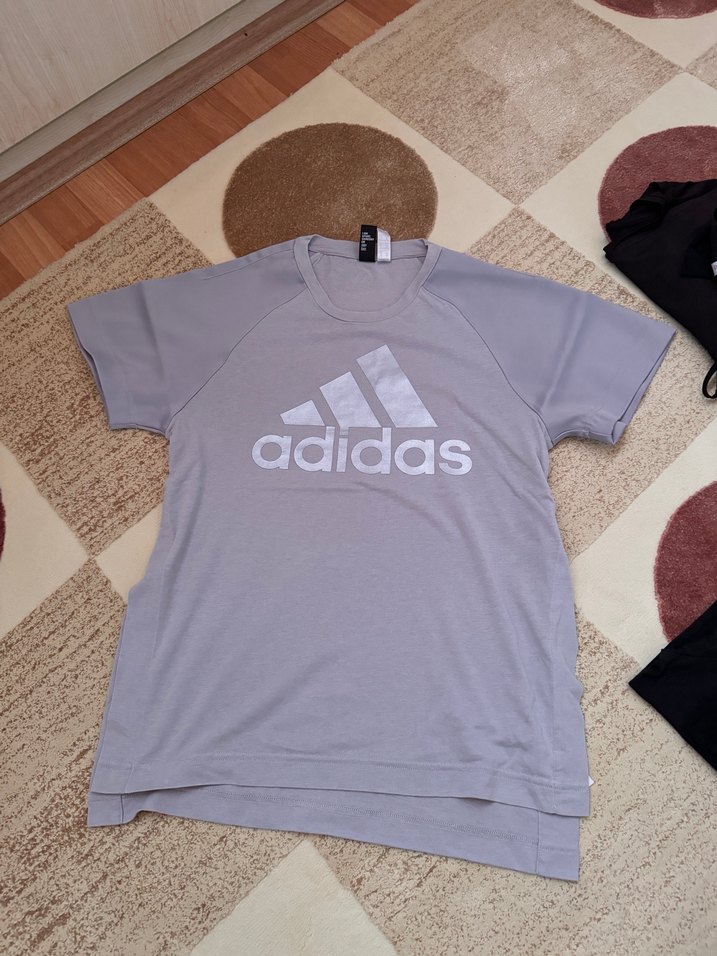 Gri lila Adidas Kısa Kollu Tişört - Görsel 2