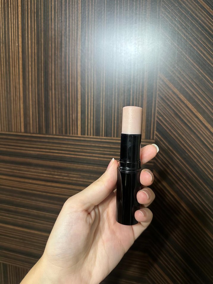 Chanel likit aydınlatıcı - Görsel 2