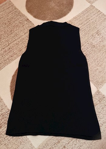 Siyah Yüksek Yakalı  Kolsuz Süveter top tişört - Görsel 3