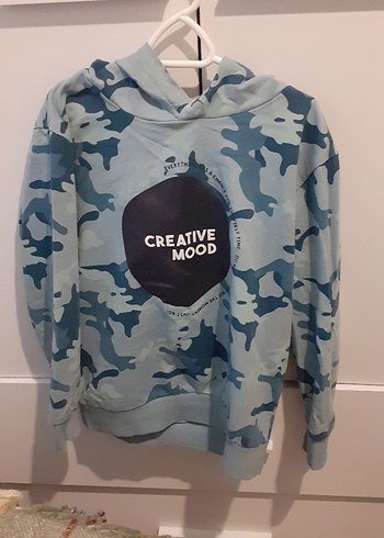 Erkek Çocuk Kamuflaj Desenli Kapüşonlu Sweatshirt - Görsel 2