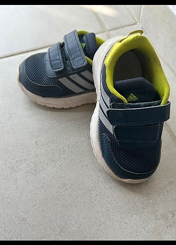 22 Beden lacivert Renk Adidas Spor ayakkabı