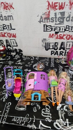 Barbie ve ev 
