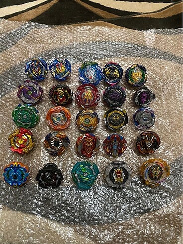 Beyblade burst