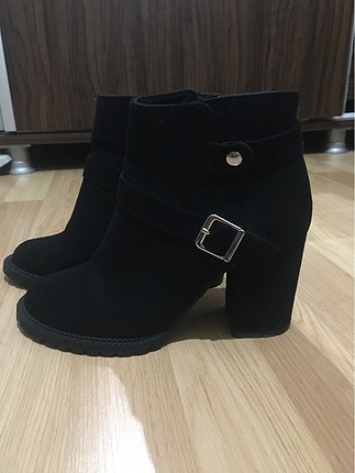 Temiz 7 cm topuk saglamdır