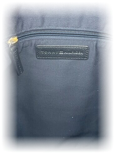 Beden Tommy Hilfiger Kol Çantası %70 İndirimli.