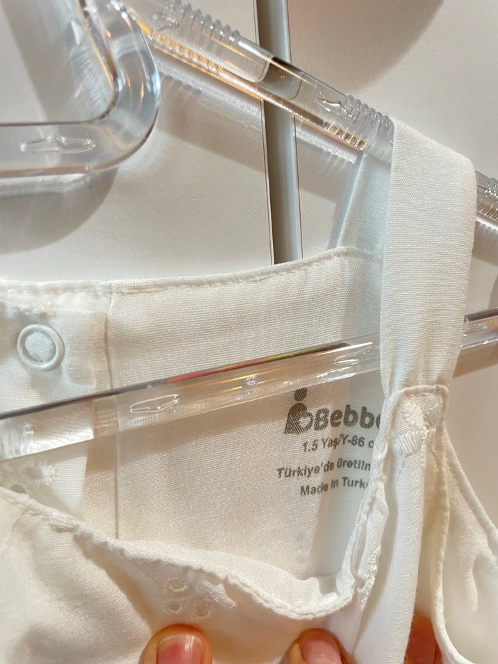 Kız Çocuk Beyaz Nakışlı Volanlı Elbise - Görsel 5