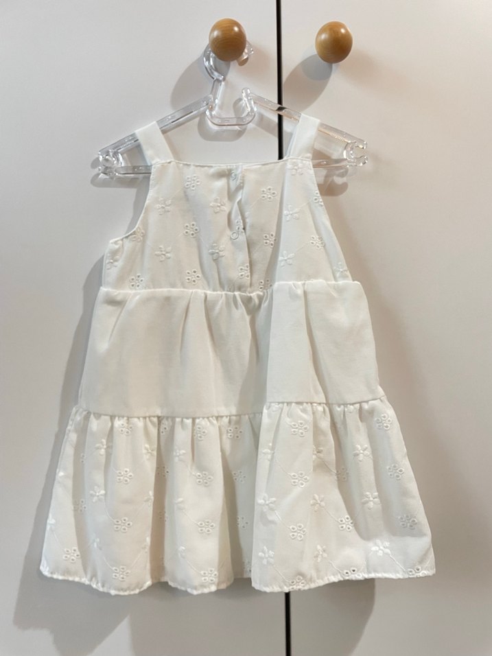 Kız Çocuk Beyaz Nakışlı Volanlı Elbise - Görsel 3