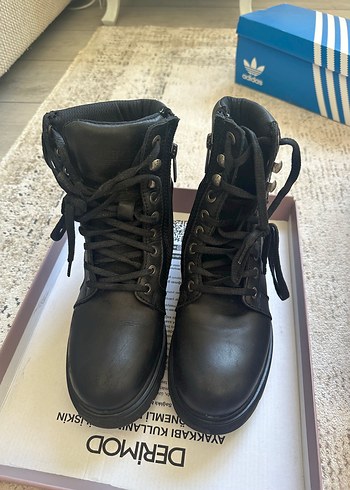 Harley Davidson Siyah Bağcıklı bot