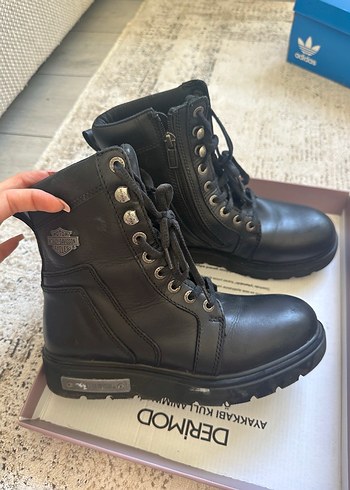 37 Beden Harley Davidson Siyah Bağcıklı bot