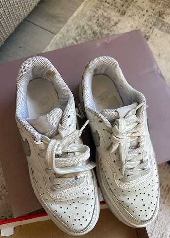 36,5 Beden beyaz Renk nike court vision alta