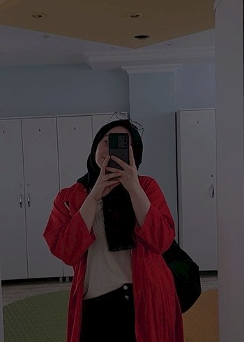 Diğer Kırmızı kimono