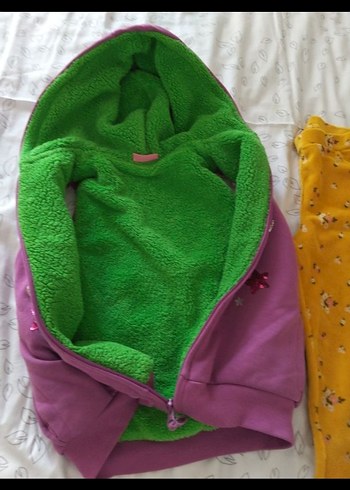 Mor Kapüşonlu Nakışlı Kız Bebek yelek ve tayt - Görsel 2