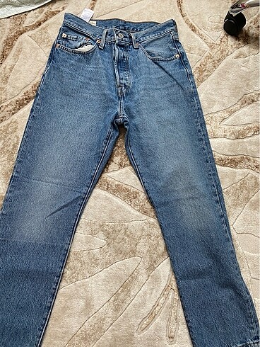 LEVİS 501 ORİJİNAL JEAN