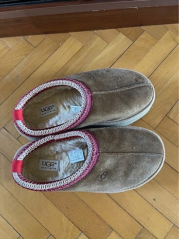 Ugg terlik