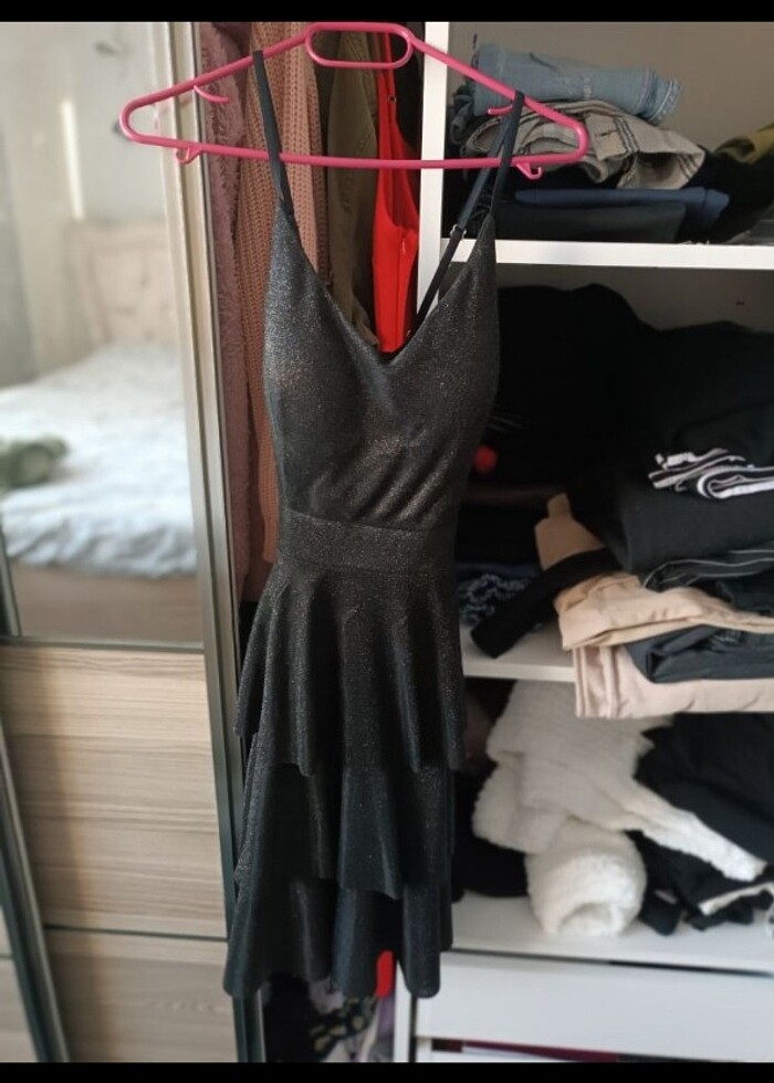 Siyah simli sırtı çapraz elbise  - Görsel 3