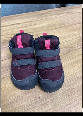 25 Beden Decathlon kız çocuk bot