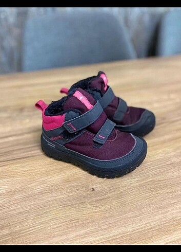 Decathlon kız çocuk bot
