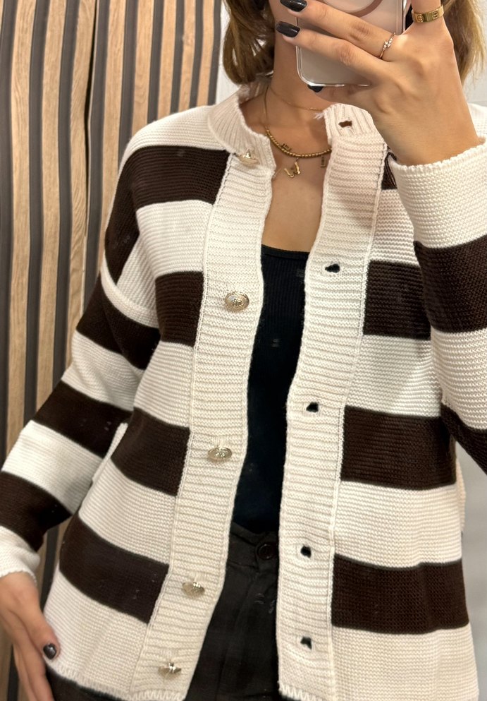 Düğmeli Kahverengi Çizgili Kadın Hırka - Görsel 2