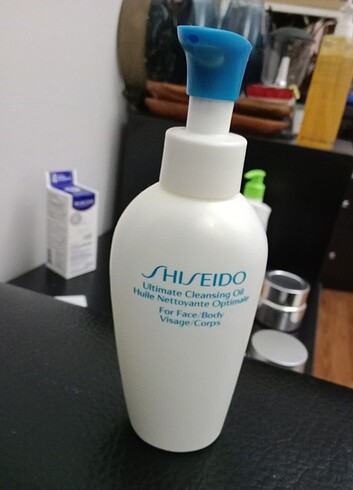Shiseido Muhteşem bir ürün yarıdan fazlası doludur