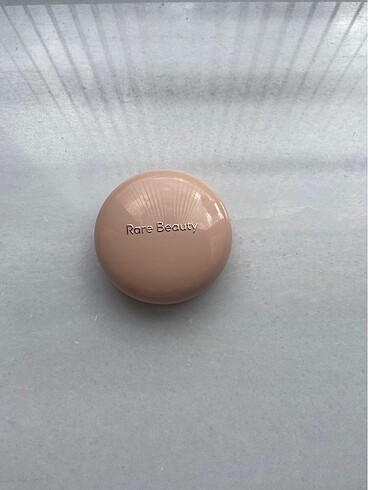 Rare Beauty Highlighter