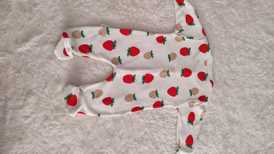 Çilek baskılı Kız tulum - Görsel 3